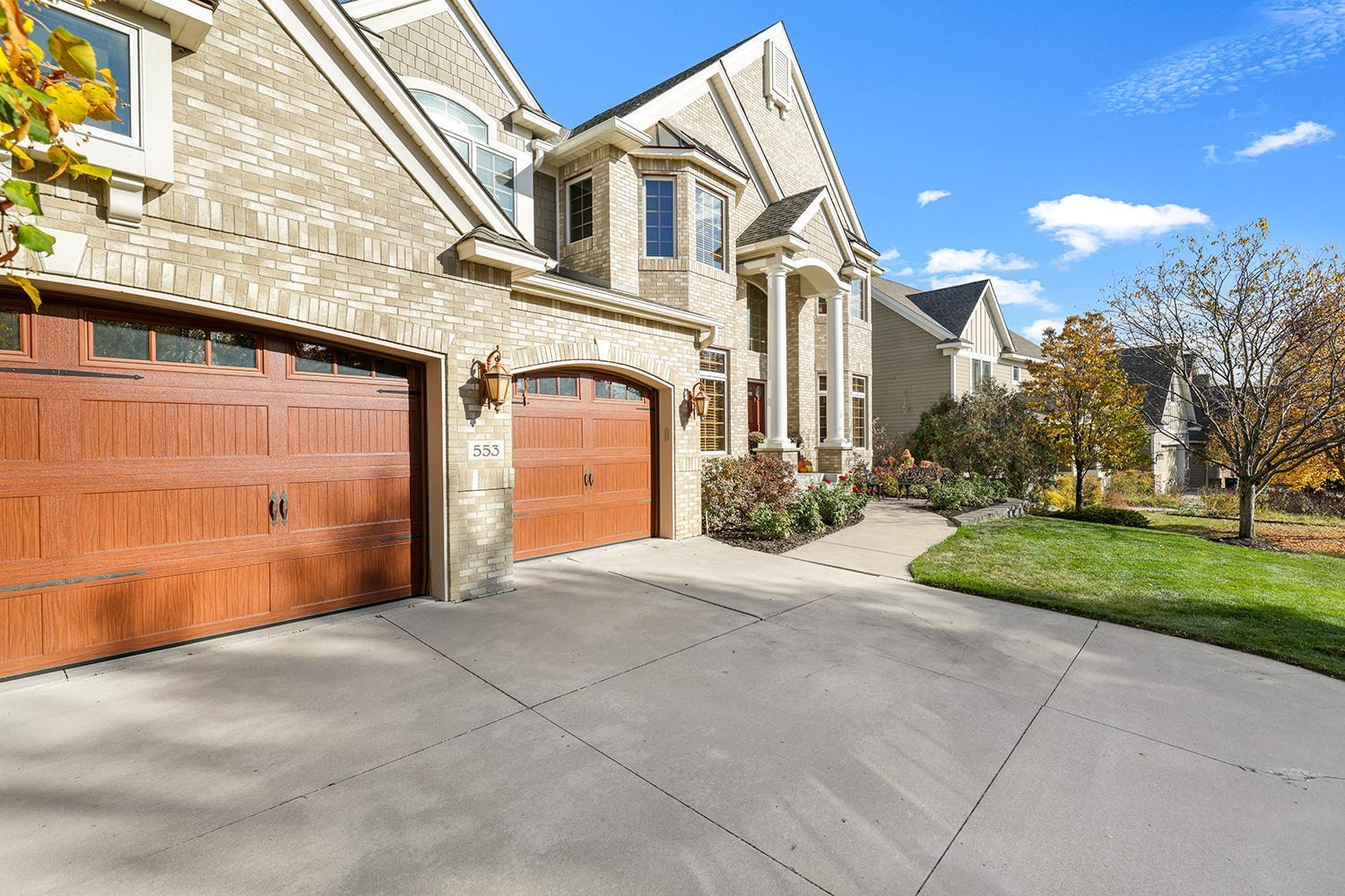 553 Lake Ridge Court
