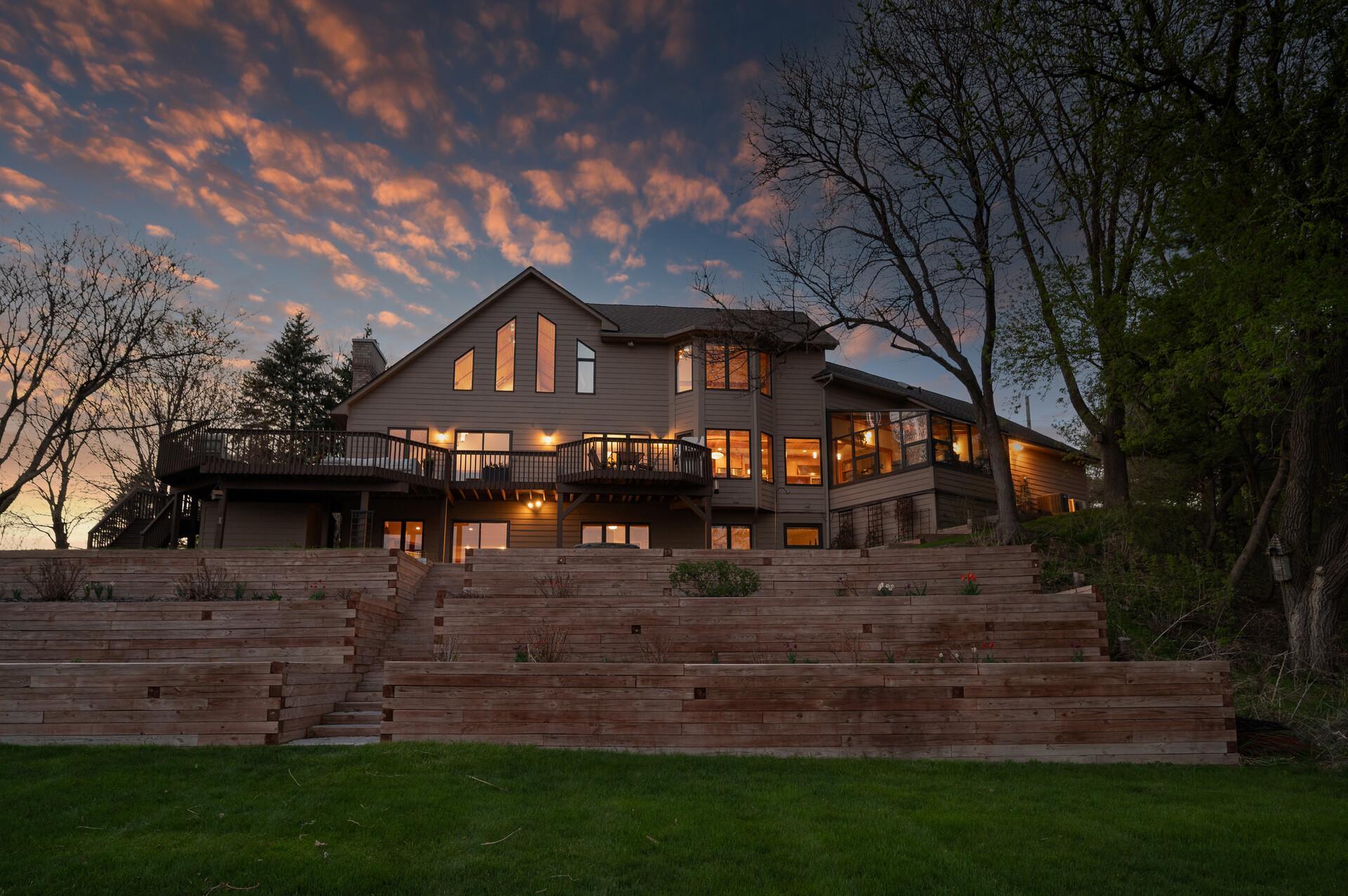2318 Tamarack Drive