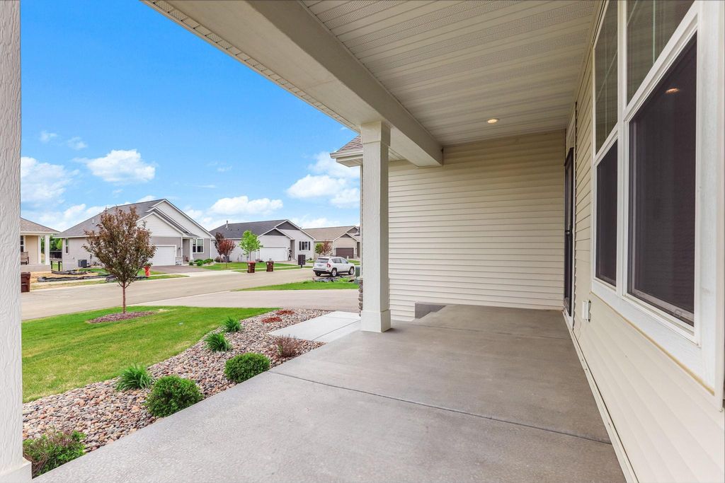 Photo of 2080 Ridge Pointe Drive, Hastings, MN 55033 (MLS # 7077654)