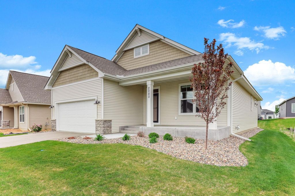 Photo of 2080 Ridge Pointe Drive, Hastings, MN 55033 (MLS # 7077654)