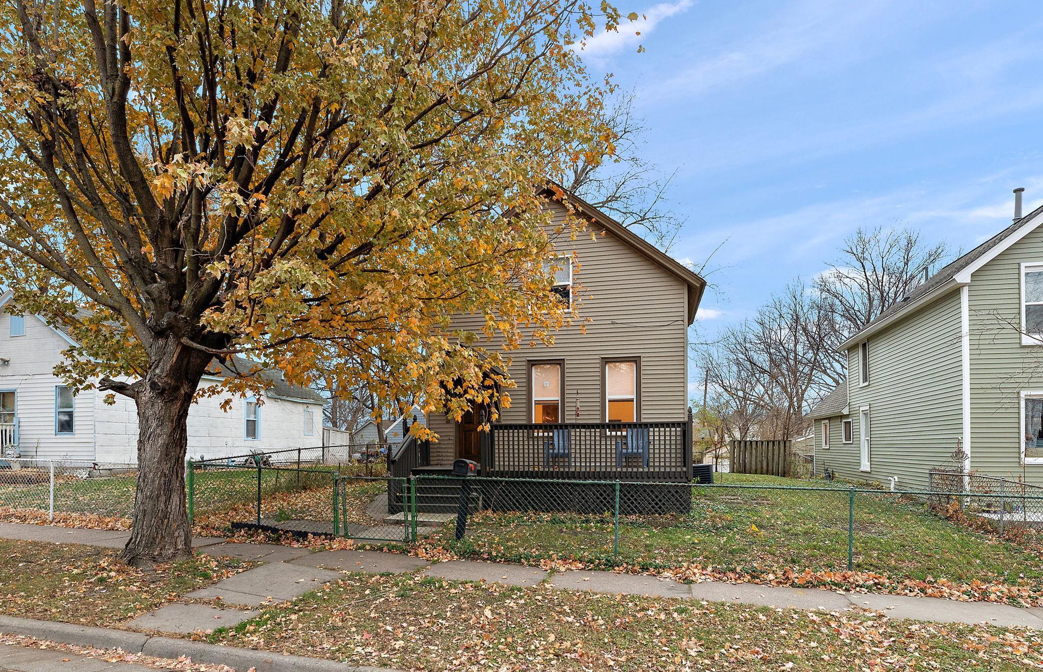 116 Sycamore Street E