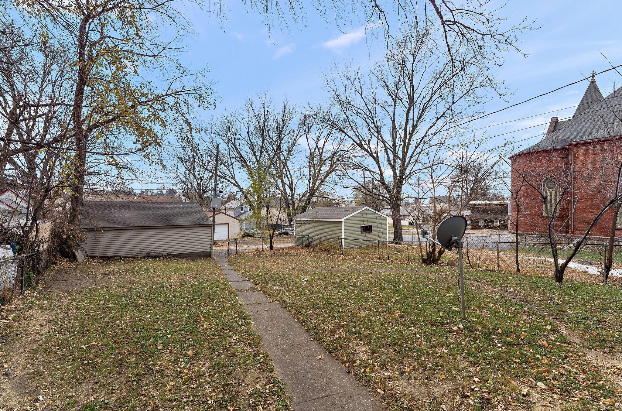 116 Sycamore Street E