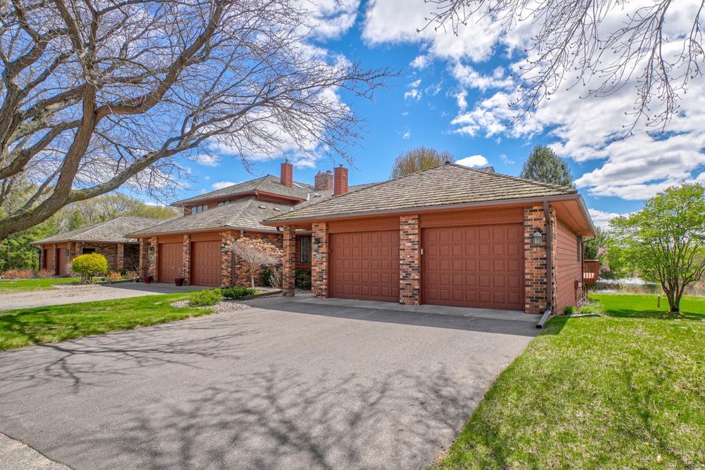 Photo of 20 Anemone Circle, North Oaks, MN 55127 (MLS # 7016750)
