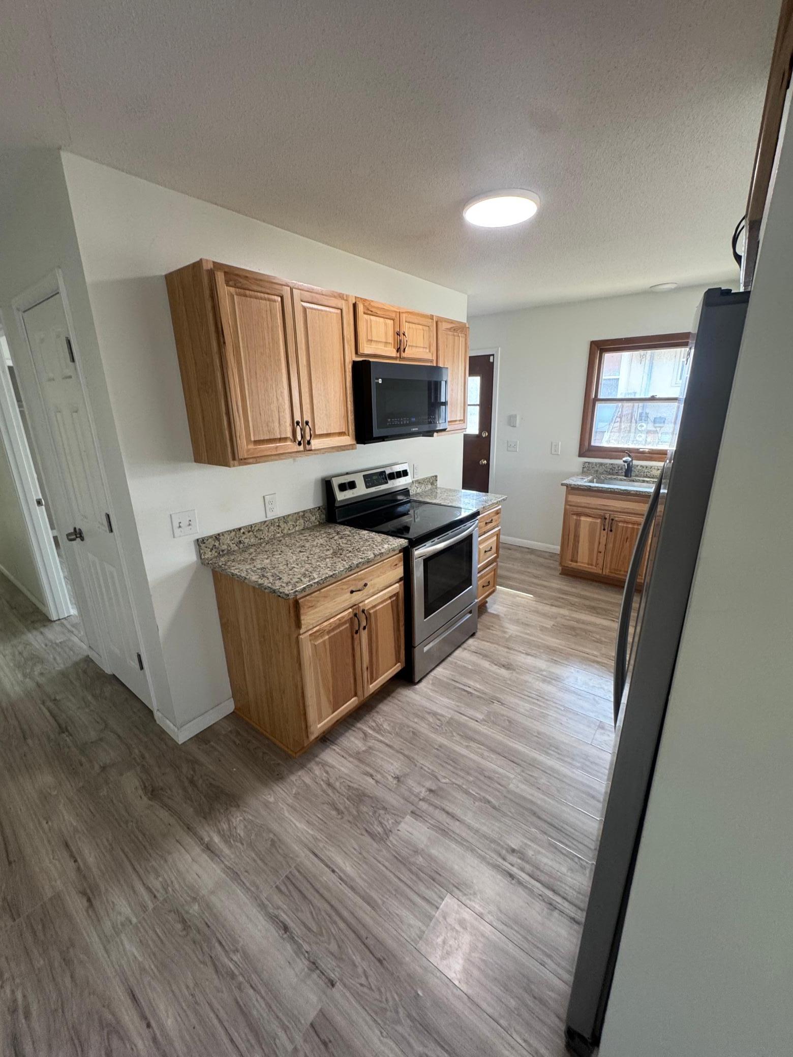 323 Van Buren Avenue N