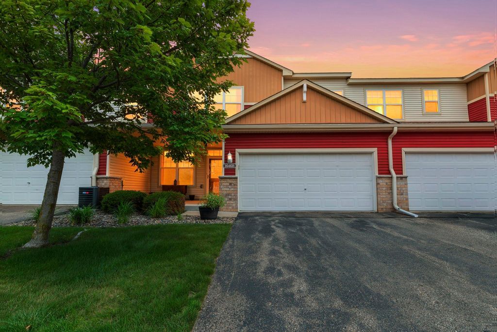 Photo of 1646 White Pine Way #B, Carver, MN 55315 (MLS # 7104361)