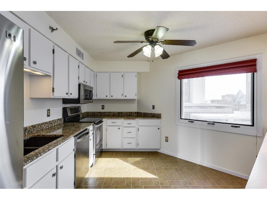 121 Washington Avenue S 1102