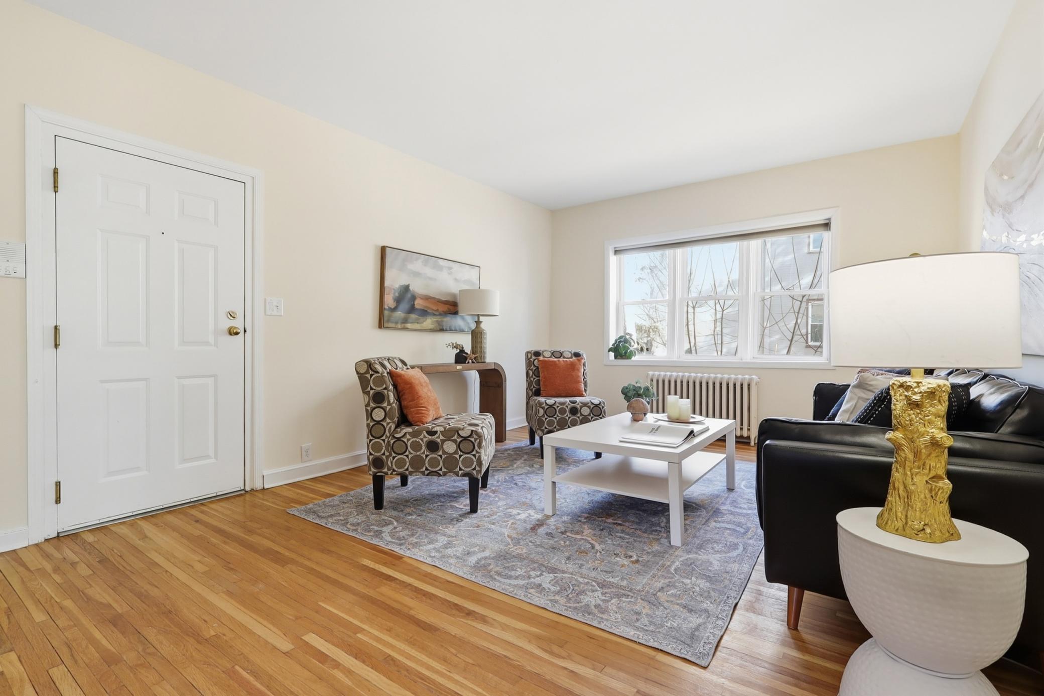 3136 W Bde Maka Ska Boulevard 201