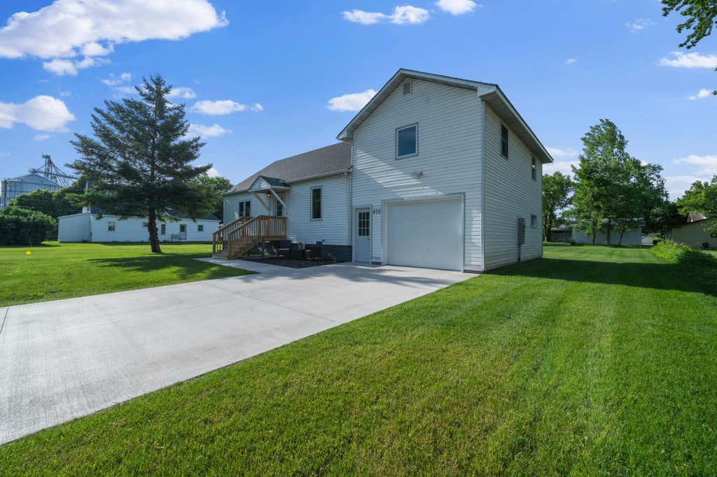 Photo of 410 2nd Street NW, Melrose, MN 56352 (MLS # 7095221)