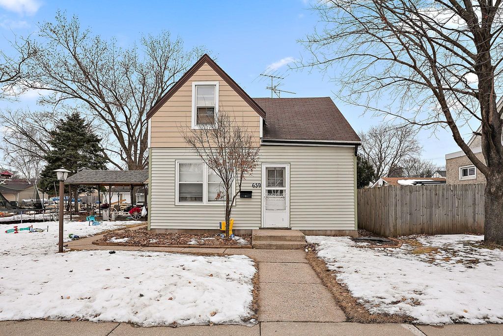 Photo of 639 14th Avenue N, South Saint Paul, MN 55075 (MLS # 7020628)