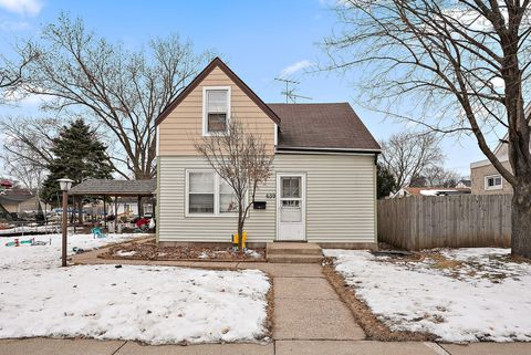 639 14th Avenue N South Saint Paul MN 55075