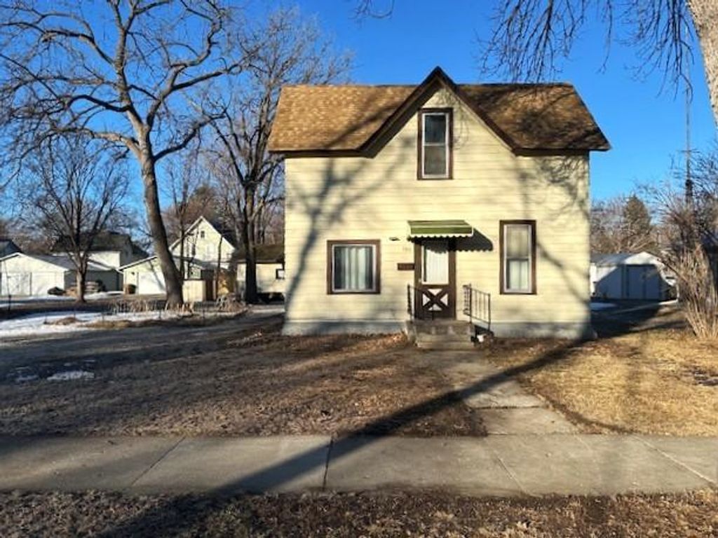 Photo of 305 S 8th Street, Montevideo, MN 56265 (MLS # 7019867)