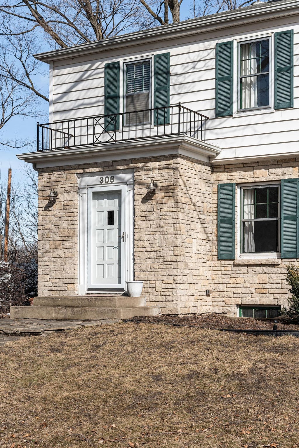 Photo of 306 Barry Avenue N, Wayzata, MN 55391 (MLS # 7165813)