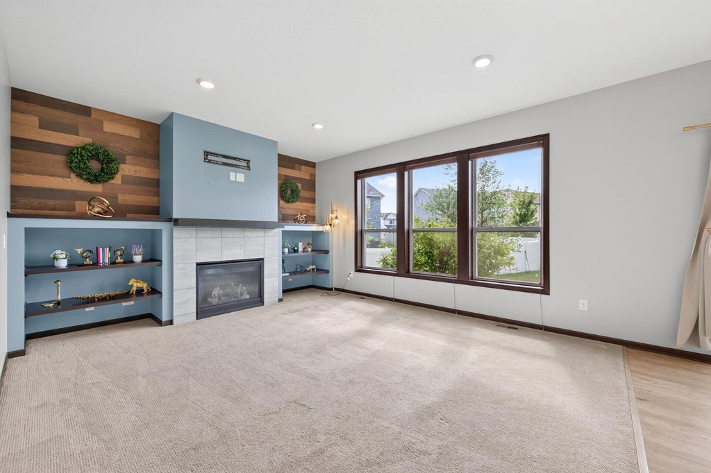 Photo of 13959 Ashford Path, Rosemount, MN 55068 (MLS # 7095793)