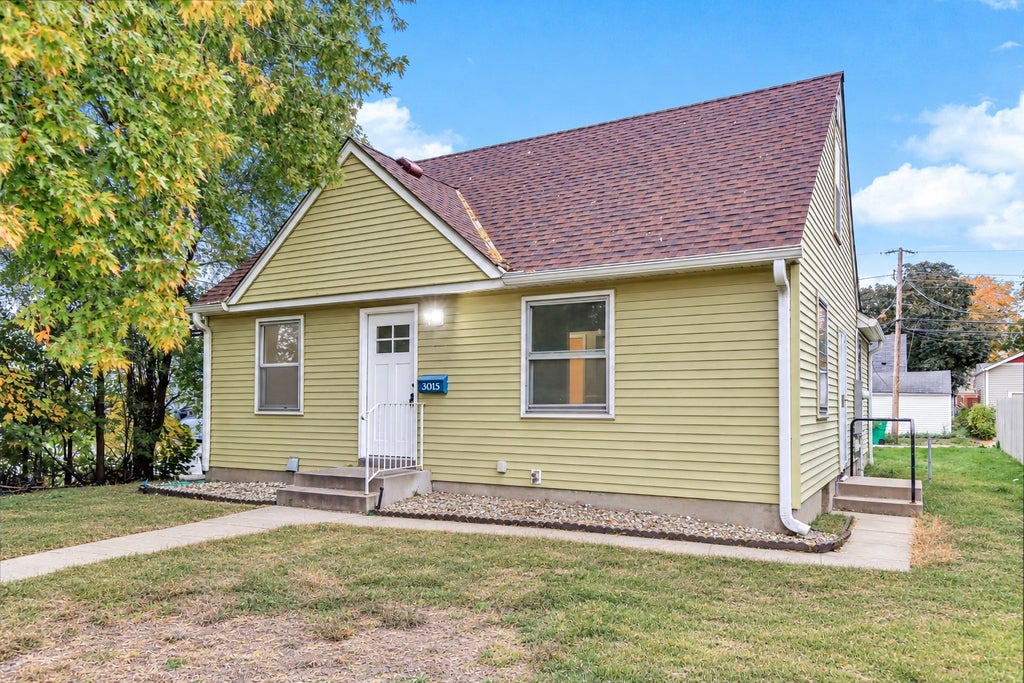 Photo of 3015 Louisiana Avenue S, Saint Louis Park, MN 55426 (MLS # 7160095)