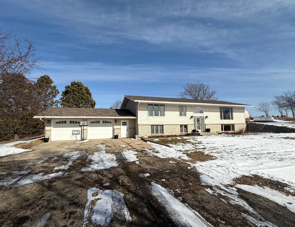 Photo of 3601 24th Street NW, Willmar, MN 56201 (MLS # 7028939)