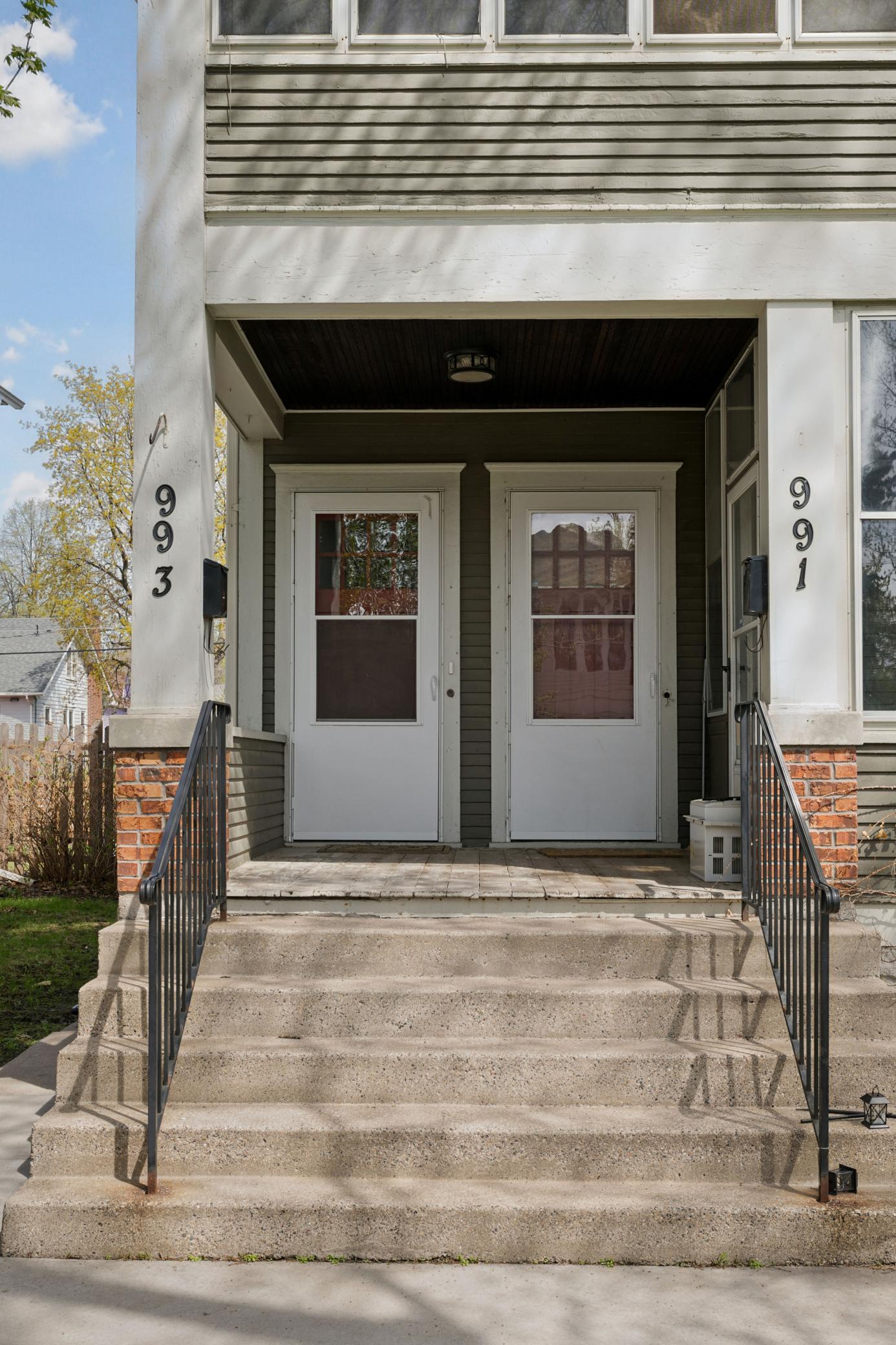 402 Hope Street