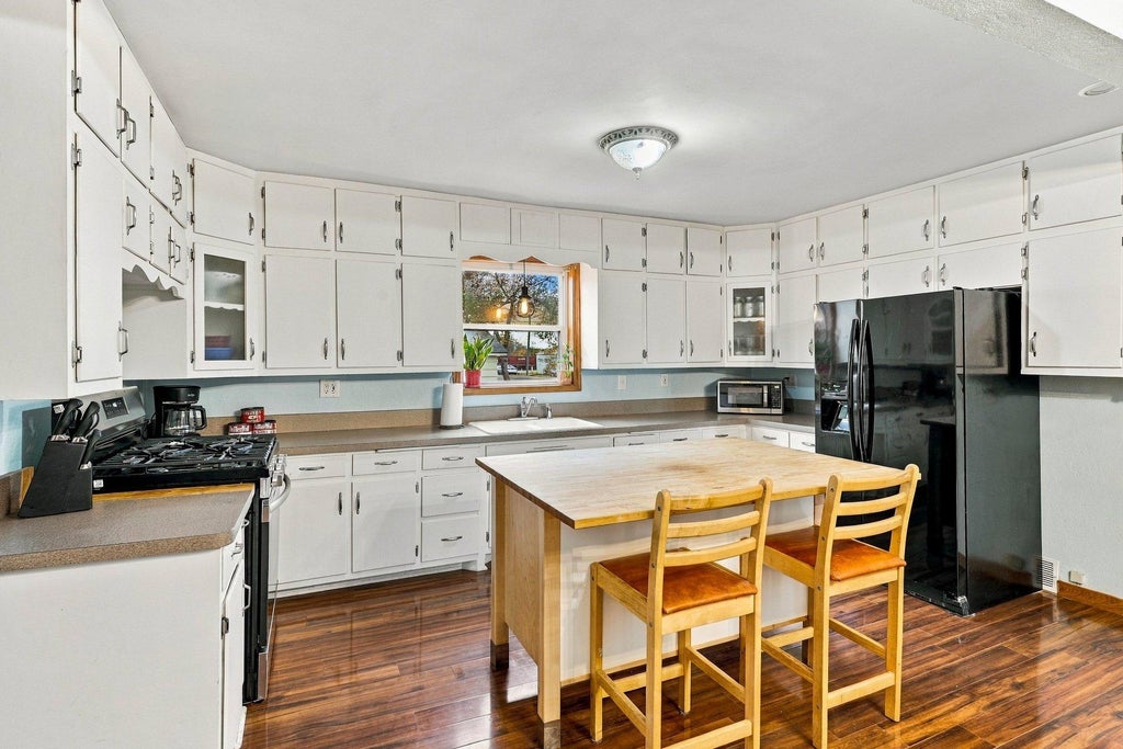 Photo of 651 2nd Street S, Winsted, MN 55395 (MLS # 7156645)