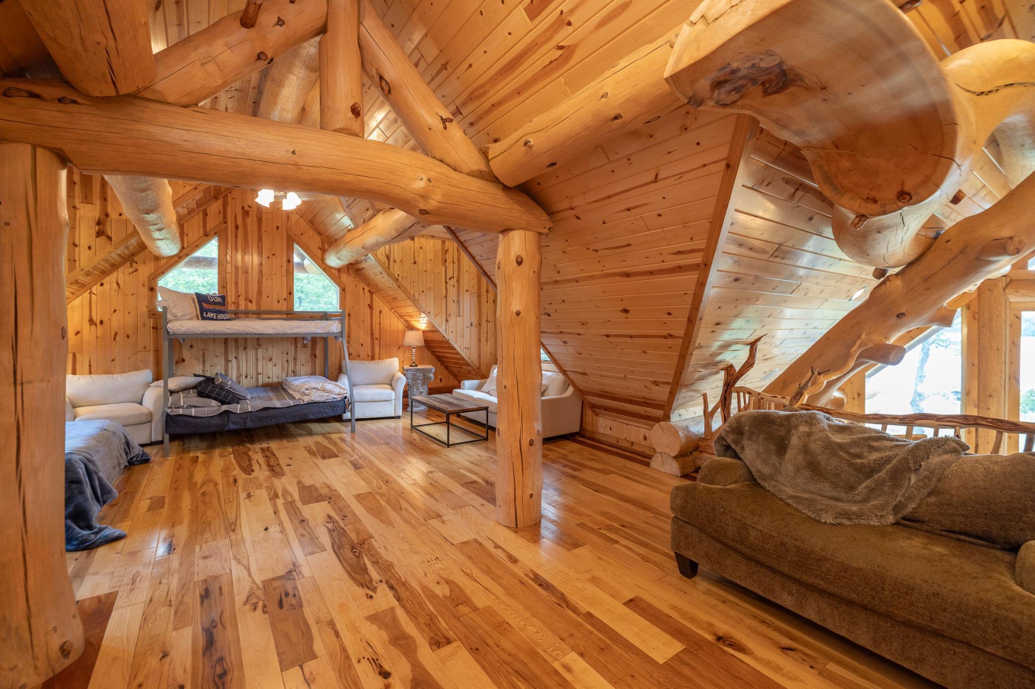 Hayward, Wisconsin, 54843, United States, 4 Bedrooms Bedrooms, ,4 BathroomsBathrooms,Residential,Active,1868126