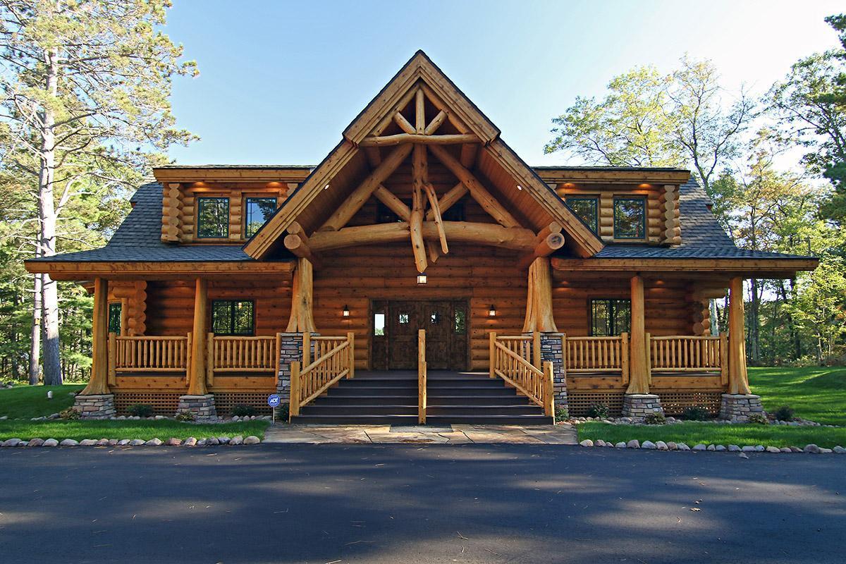 Hayward, Wisconsin, 54843, United States, 4 Bedrooms Bedrooms, ,4 BathroomsBathrooms,Residential,Active,1868126