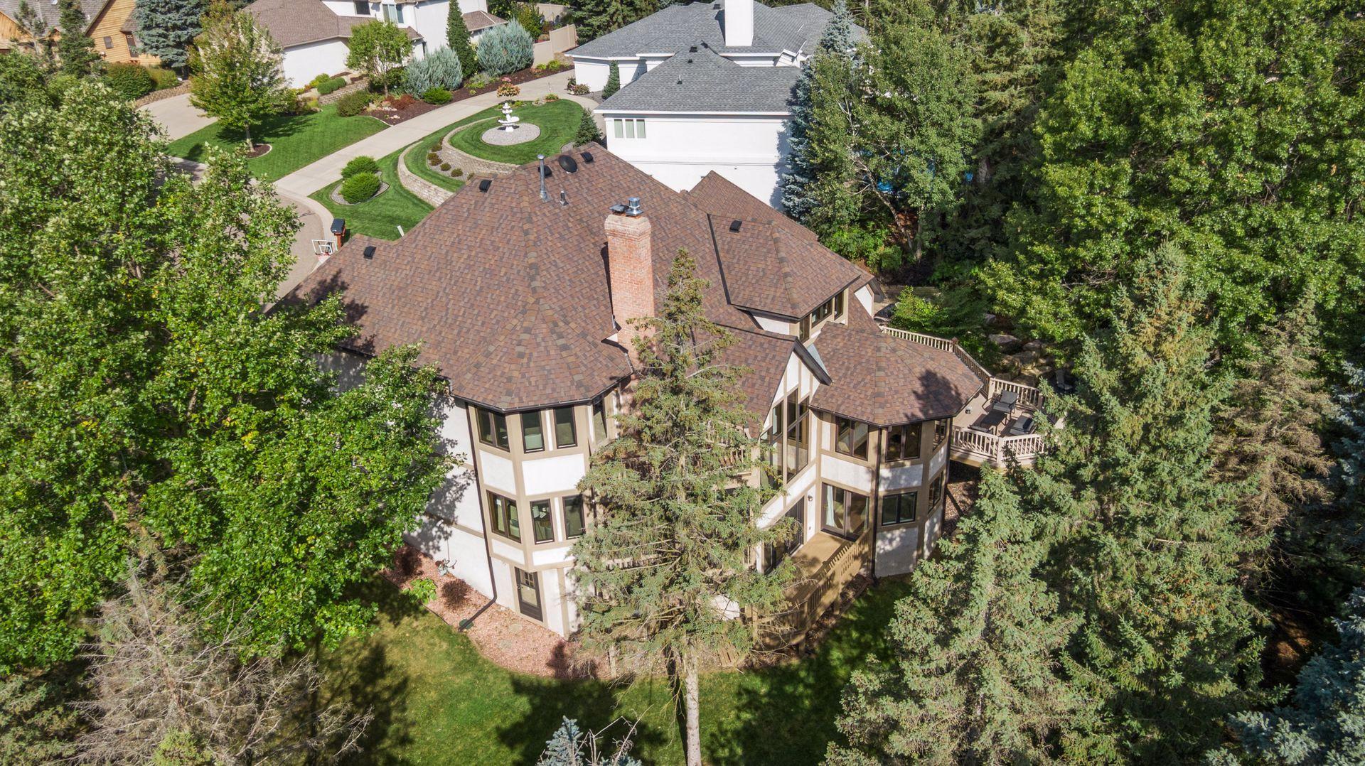 685 Valley View Court