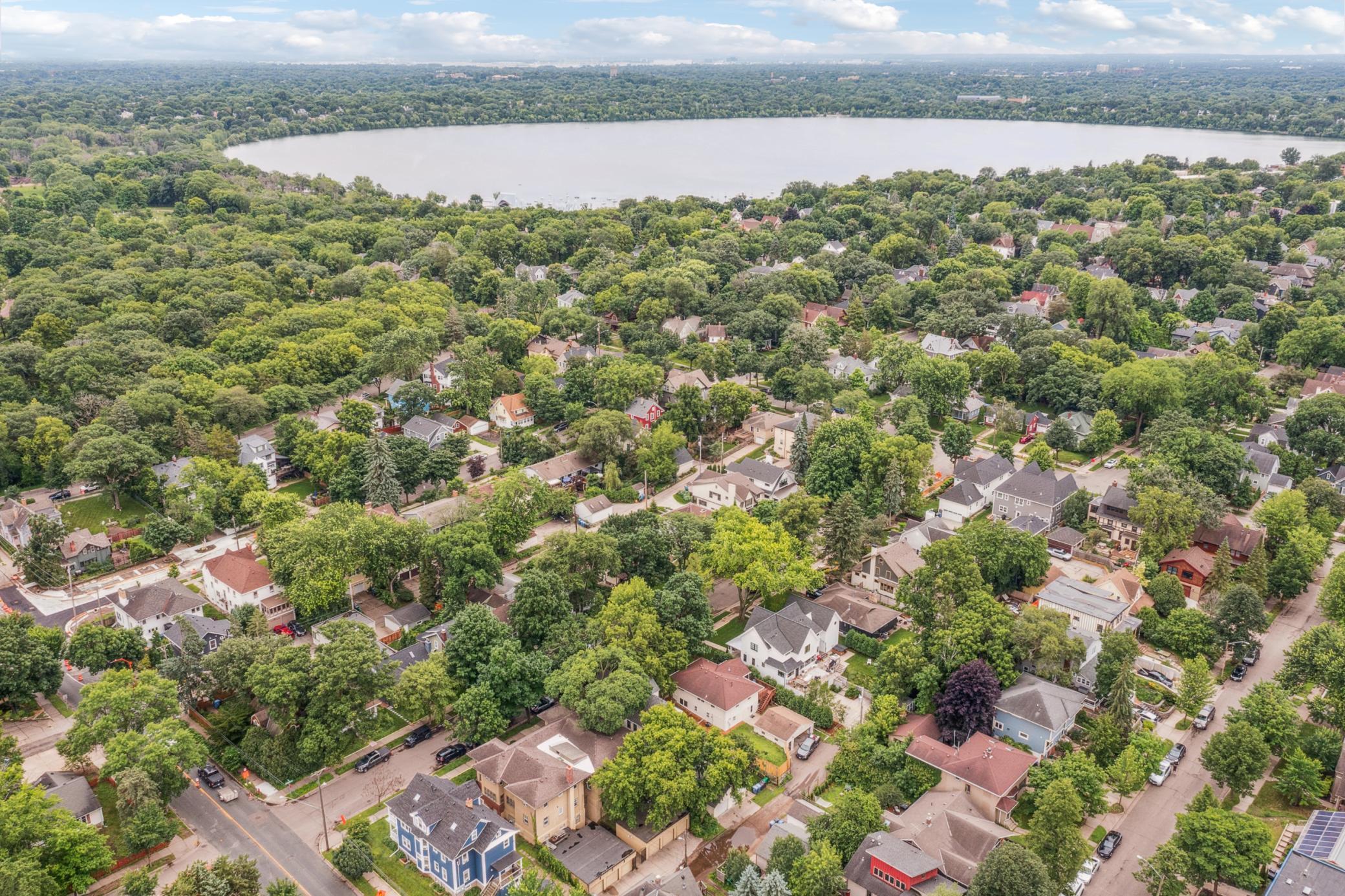 3916 Thomas Avenue S