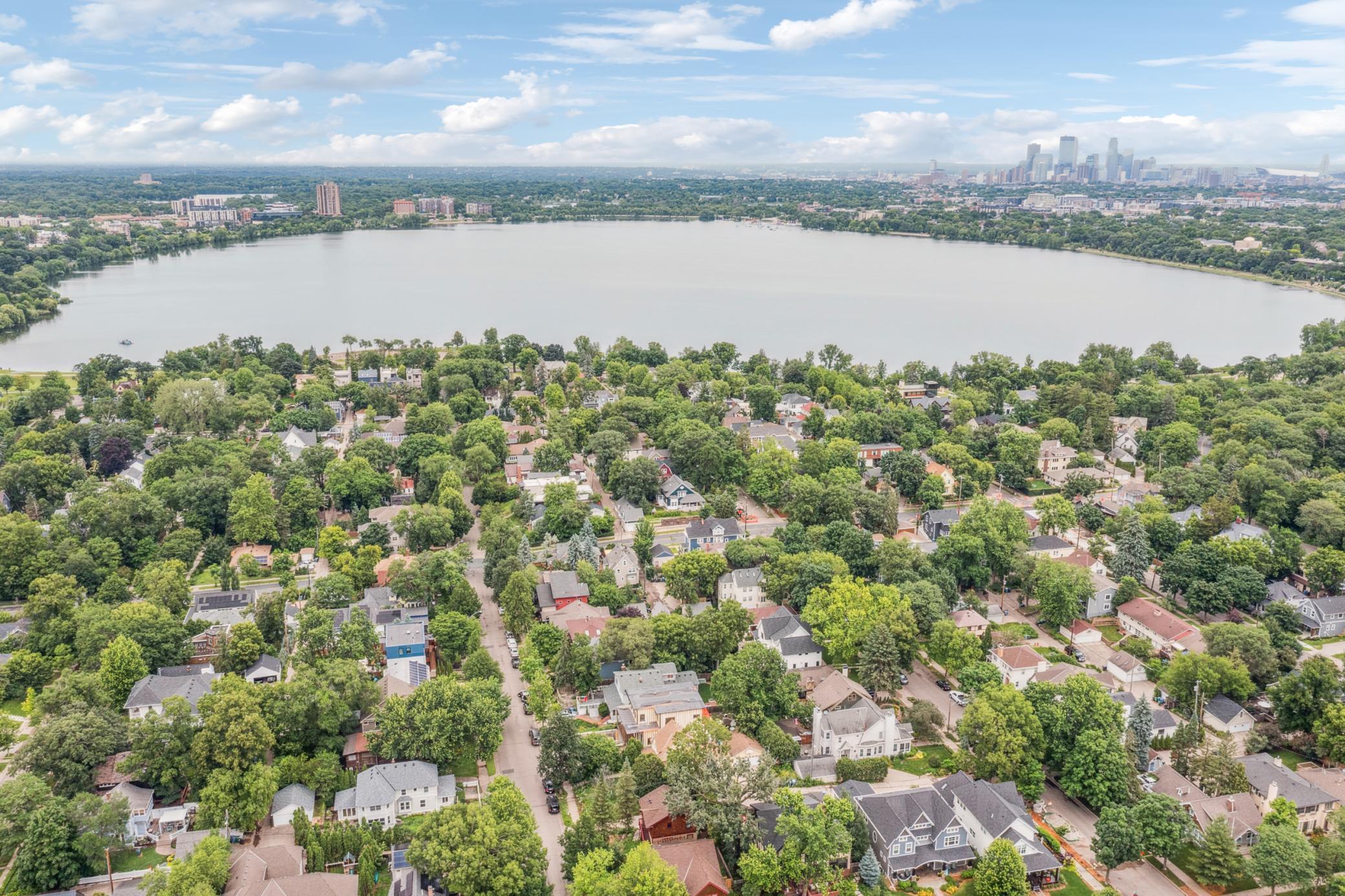 3916 Thomas Avenue S