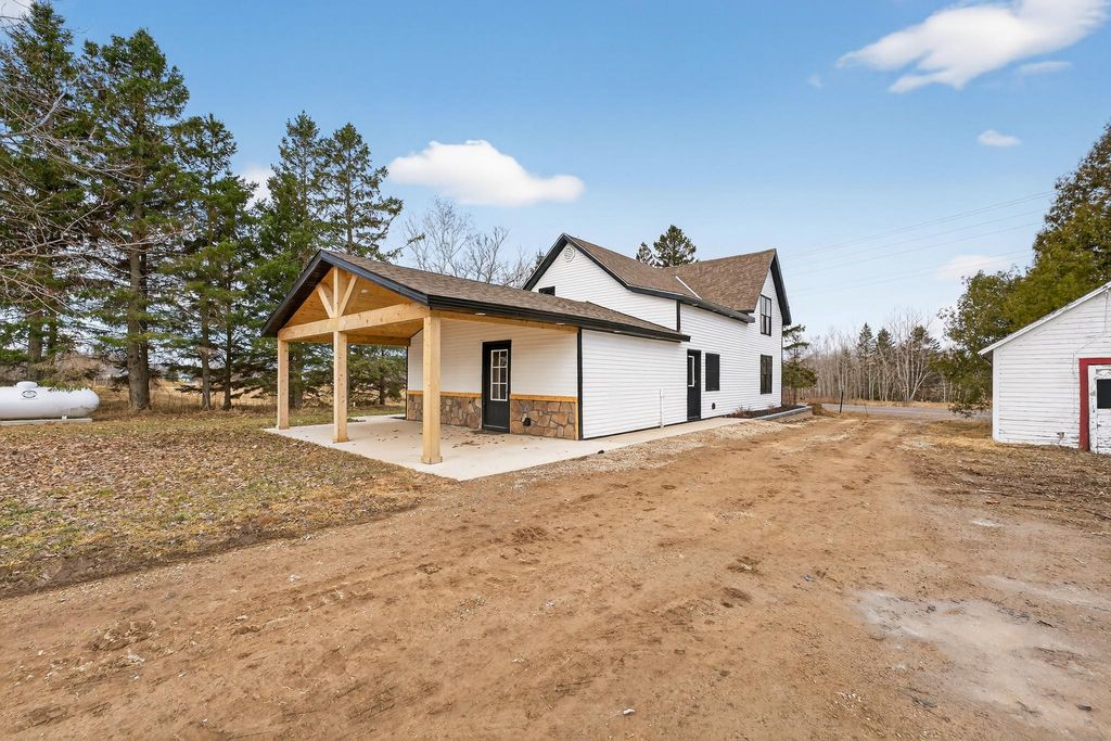 Photo of 5198 State Highway 23, Brook Park, MN 55007 (MLS # 7049455)