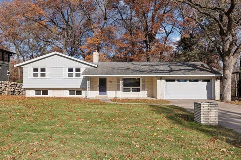 1490 3rd Street NW New Brighton MN 55112