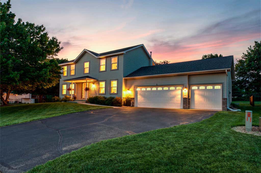 Photo of 18474 Everest Path, Farmington, MN 55024 (MLS # 7127294)