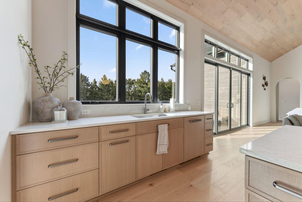 Photo of 9602 Crestwood Terrace, Eden Prairie, MN 55347 (MLS # 7037002)