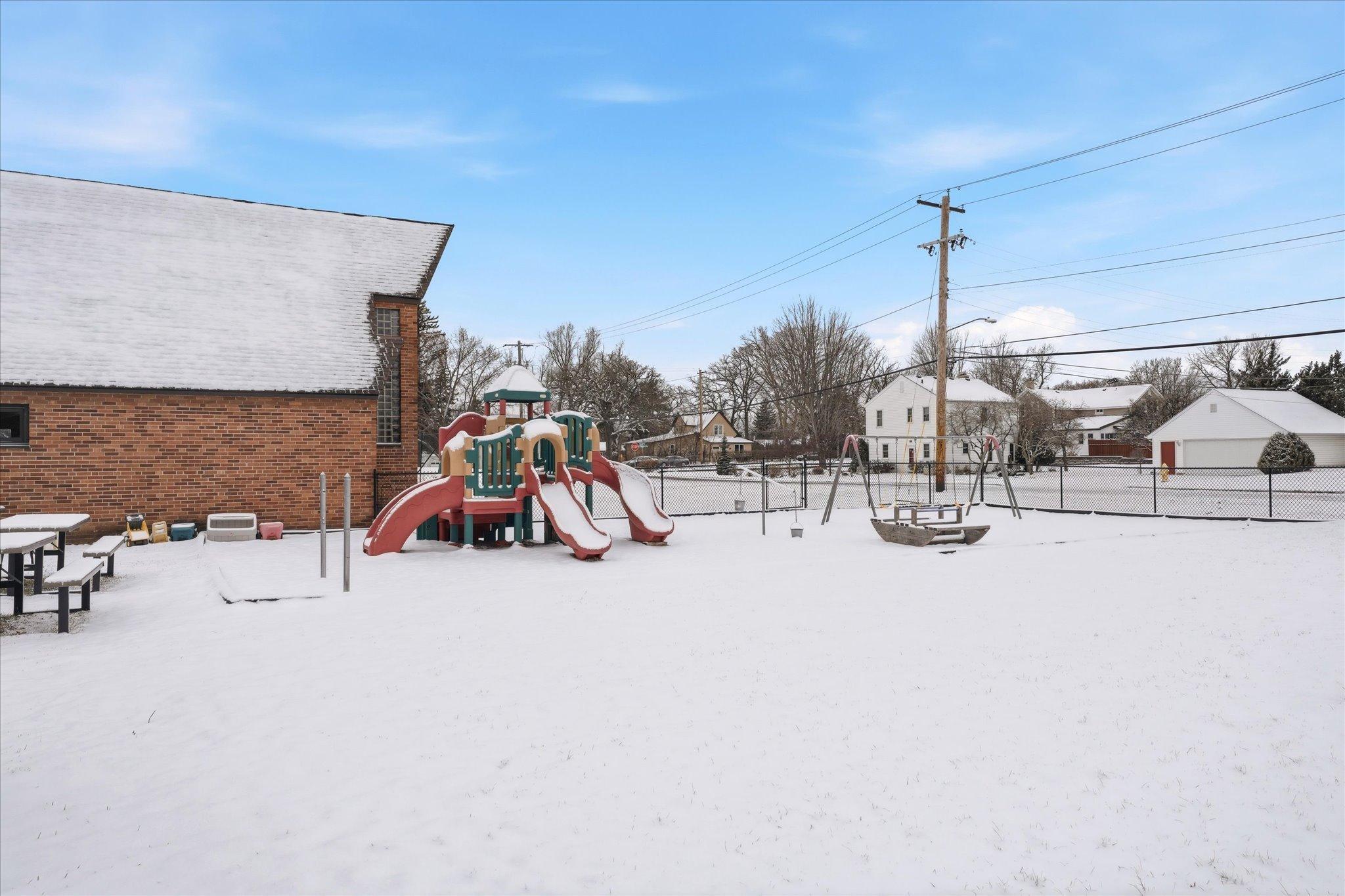 965 Larpenteur Avenue W