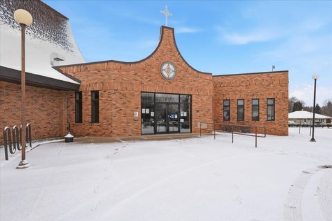 965 Larpenteur Avenue W Roseville MN 55113