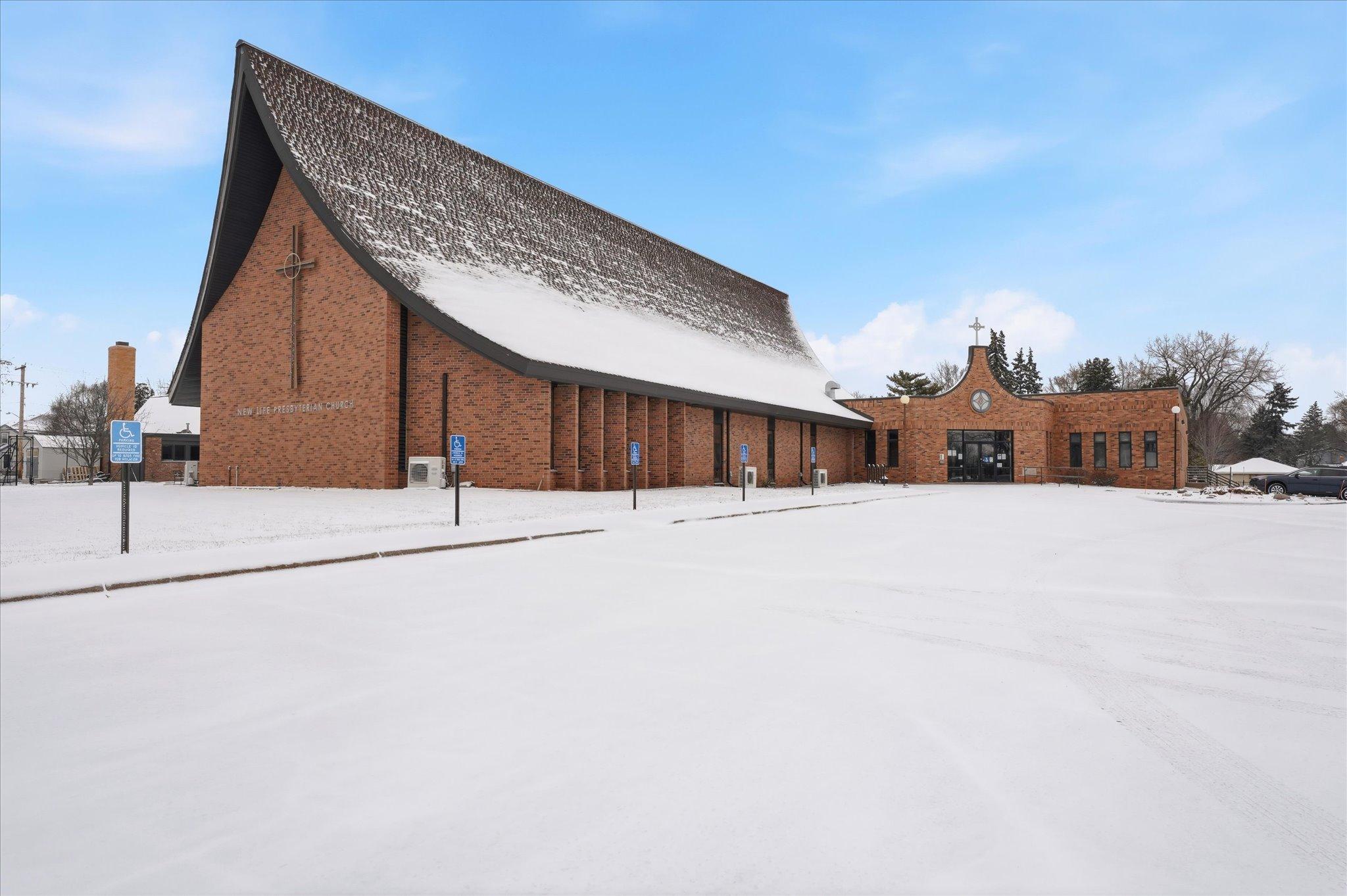 965 Larpenteur Avenue W