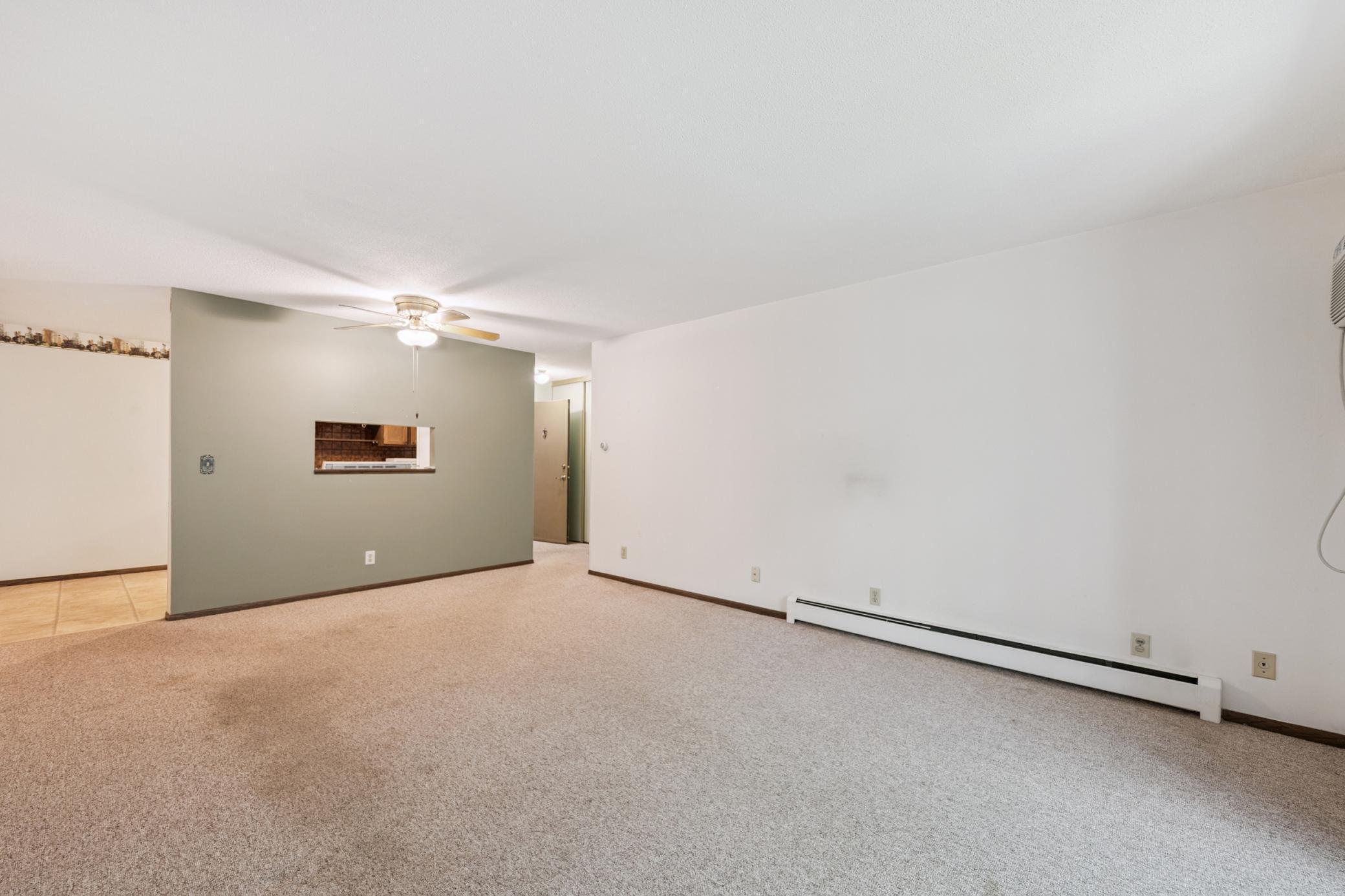 135 Viking Drive E 206