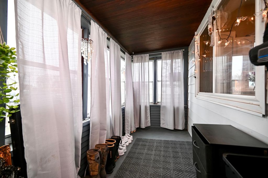 Photo of 162 Sioux Street, Winona, MN 55987 (MLS # 7048563)