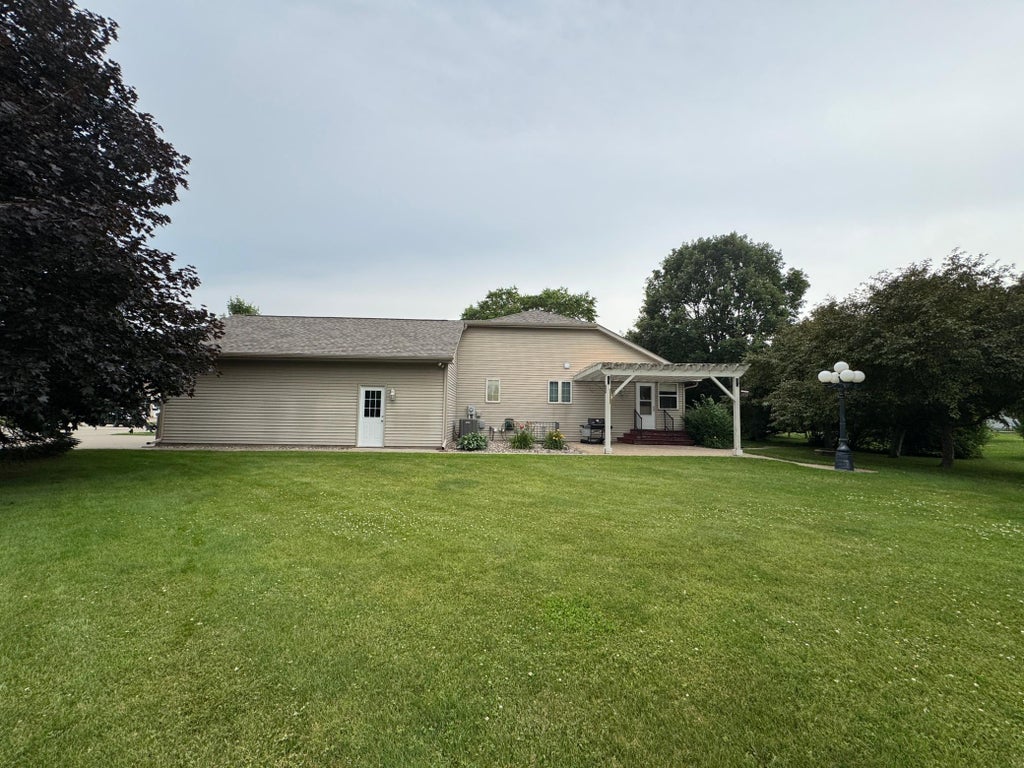Photo of 26 Garden Court, Lake City, MN 55041 (MLS # 7100006)