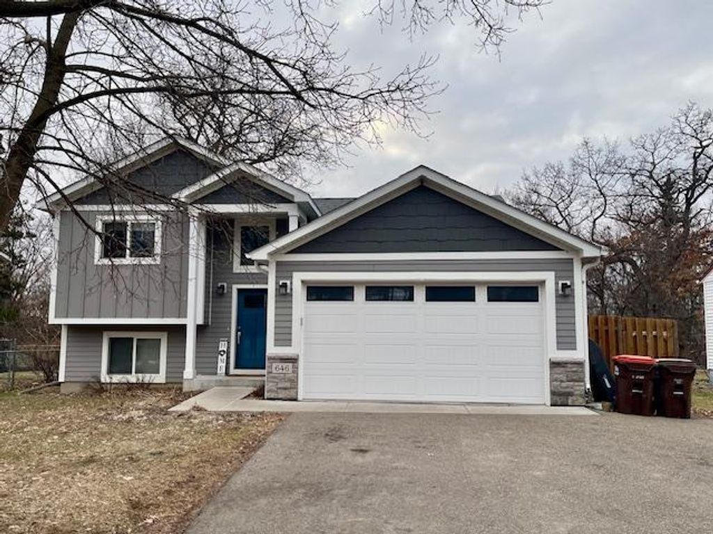 Photo of 646 Grafton Avenue N, Oakdale, MN 55128 (MLS # 7033801)