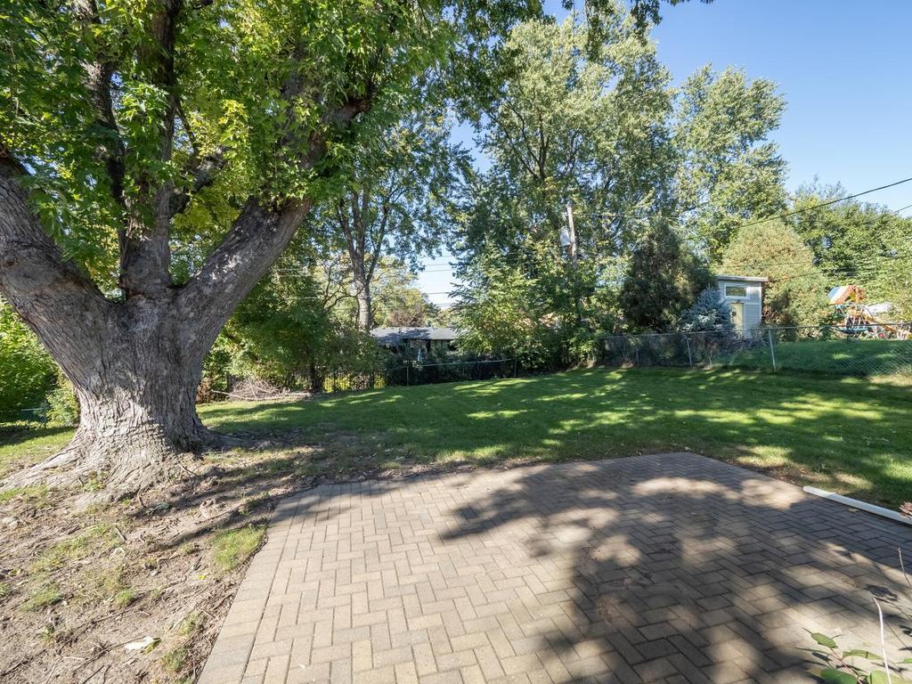 33 Hilltop Lane