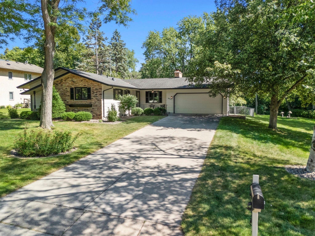 Photo of 8009 37th Avenue N, New Hope, MN 55427 (MLS # 7107764)