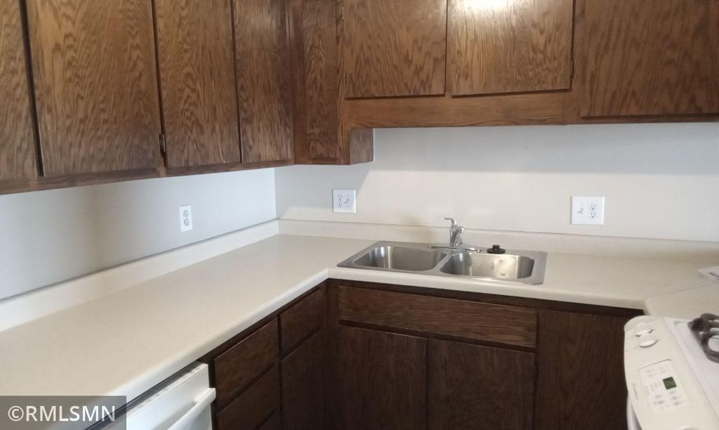 Photo of 2323 Territorial Road, Saint Paul, MN 55114 (MLS # 7008360)