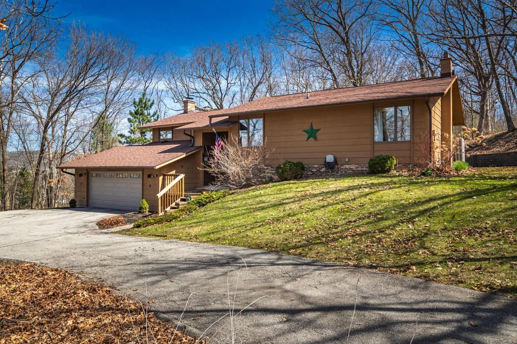 Photo of 5752 Fox Chase Drive, Hokah, MN 55941 (MLS # 7050590)