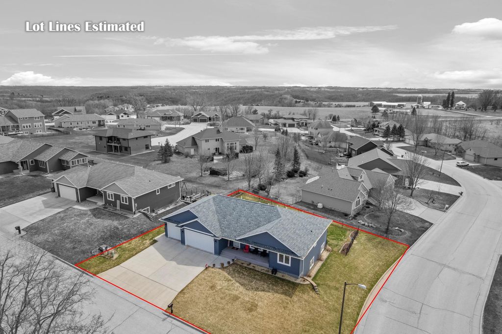 Photo of 1363 Summit Drive, Winona, MN 55987 (MLS # 7051416)