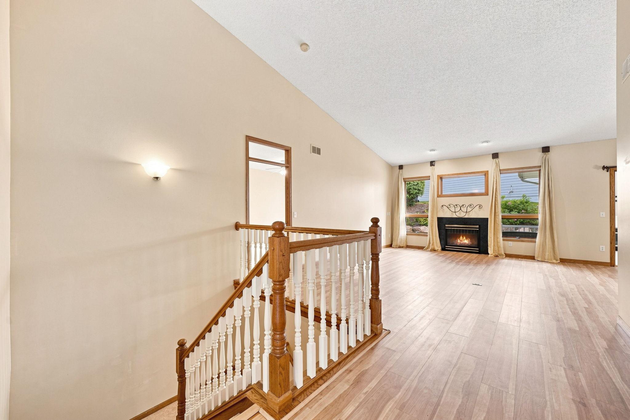 833 Southcross Drive E