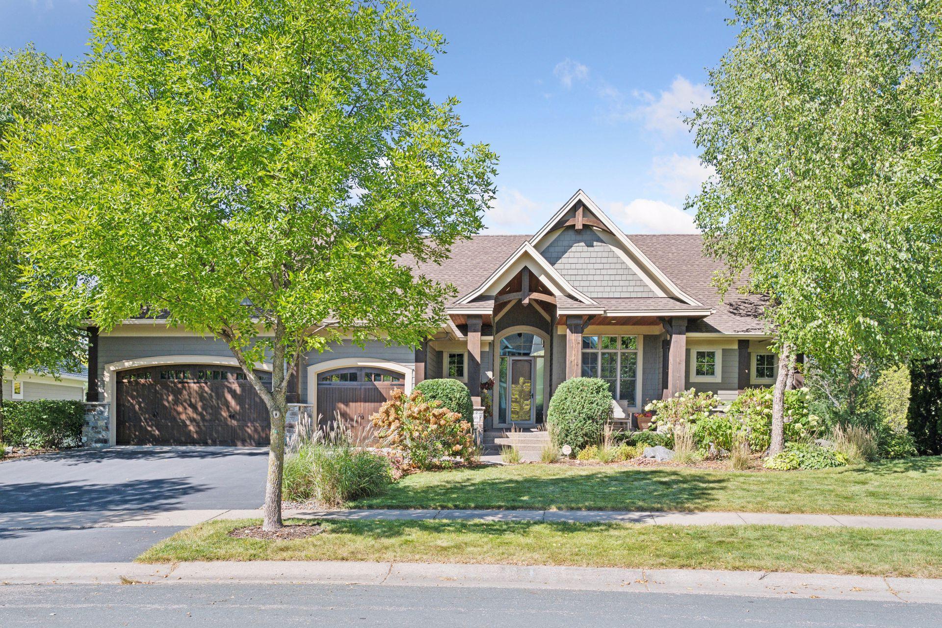 4640 Bluebell Trail N