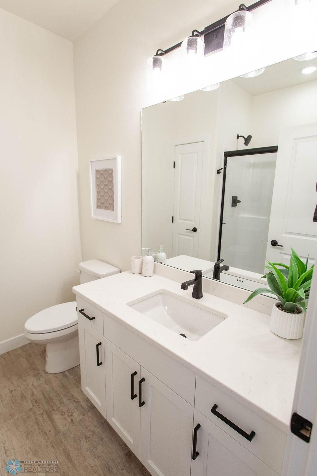 West Fargo, North Dakota 58078, United States, 3 Bedrooms Bedrooms, ,3 BathroomsBathrooms,Residential,Pending Sale,257234