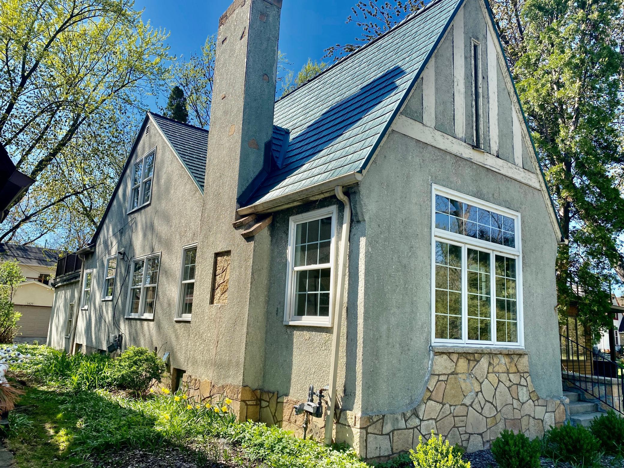 3428 Park Terrace