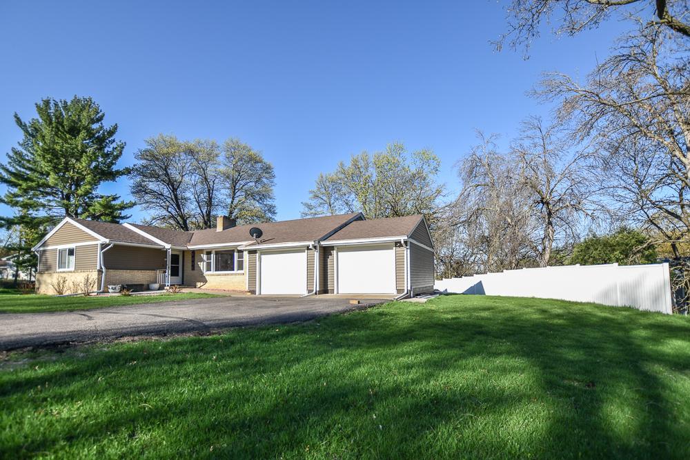 1306 Hillcrest Drive NE