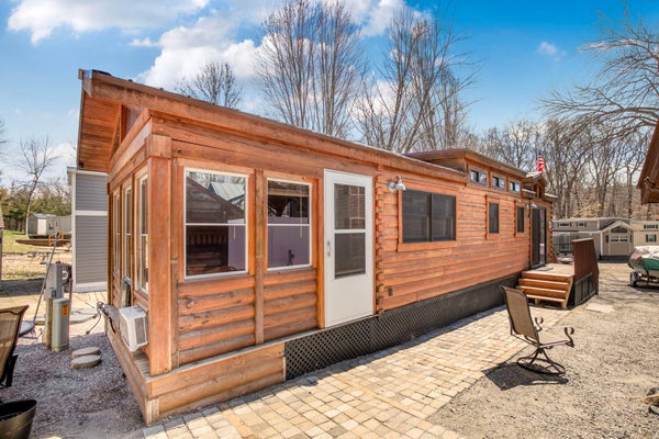 10255 NEVENS AVE NW # 64, SOUTH HAVEN, MN 55382 - Image daee1043f0c87f42e67846b85317a592/2755150571