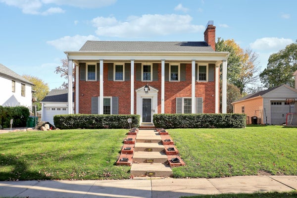 2837 GLENHURST AVE, MINNEAPOLIS, MN 55416 - Image daf3d6f3b92f9d0c06f4ef2da47f73dc/3271346307