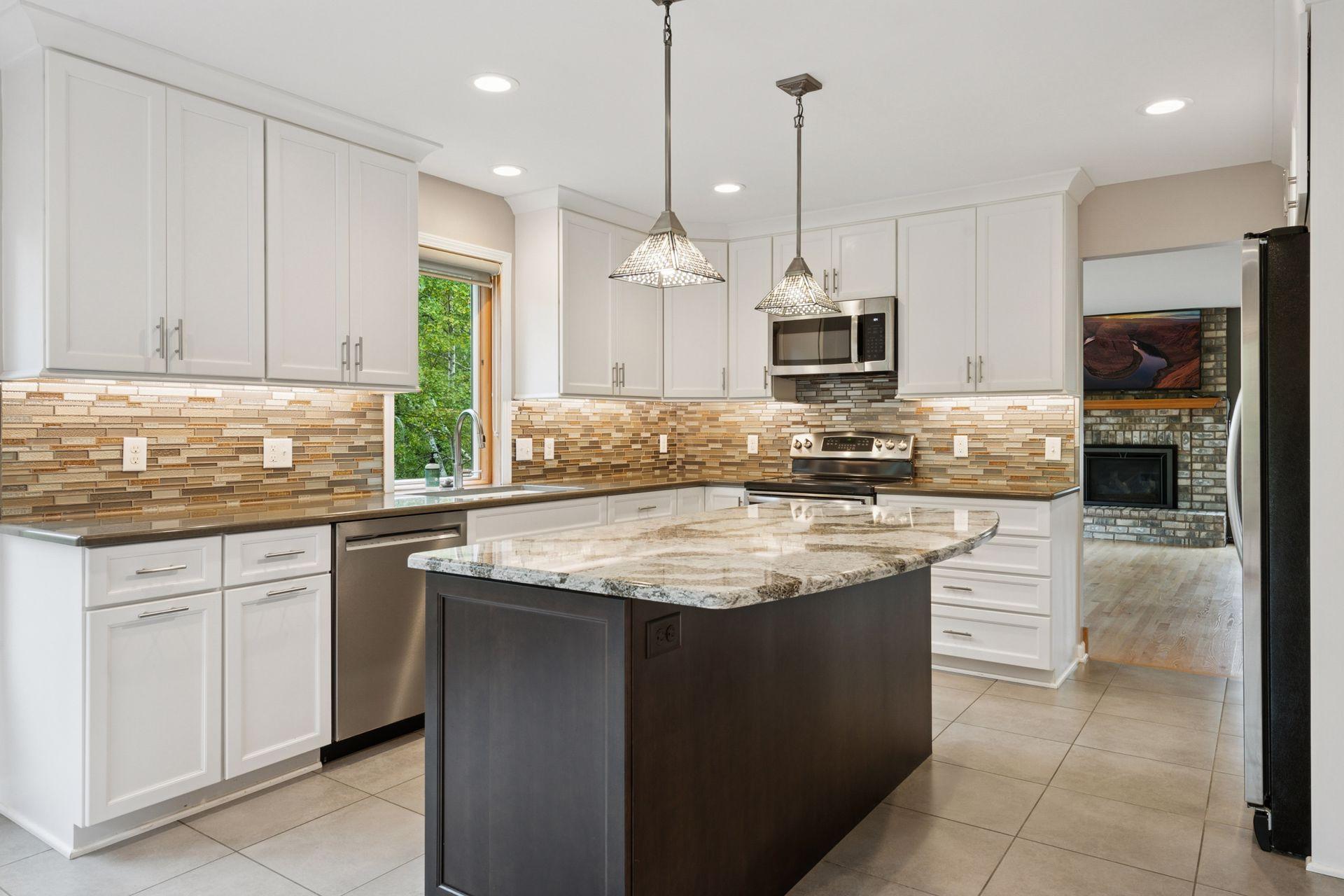 2489 Mendota Heights Circle